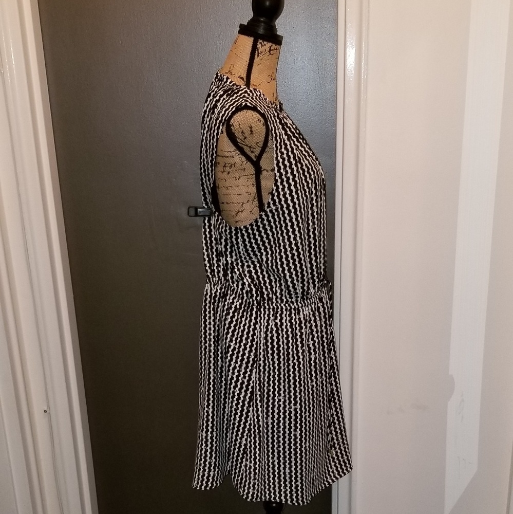 Drawstring dress - Picture 5 of 7